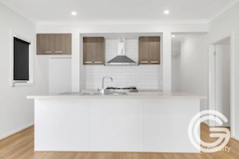 Property photo of 16 Echidna Drive Beveridge VIC 3753