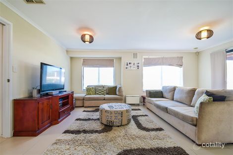 Property photo of 8 Topaz Close Woodcroft SA 5162