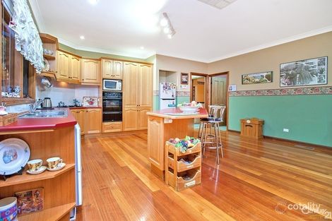 Property photo of 14 Dundee Court Pakenham VIC 3810