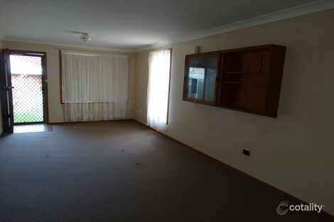 Property photo of 1/13 Chifley Drive Raymond Terrace NSW 2324