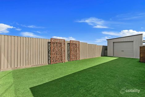 Property photo of 37 Spring Way Nikenbah QLD 4655