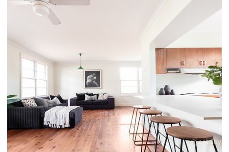 Property photo of 105 Botanic Road Warrnambool VIC 3280