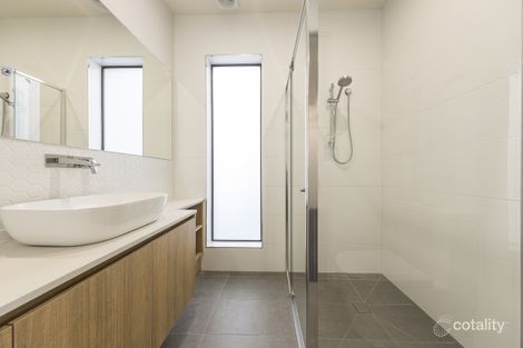 Property photo of 2/17 Edward Street Macleod VIC 3085