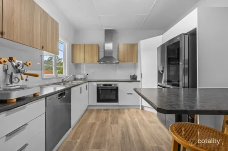 Property photo of 52 Albert Street North Ipswich QLD 4305