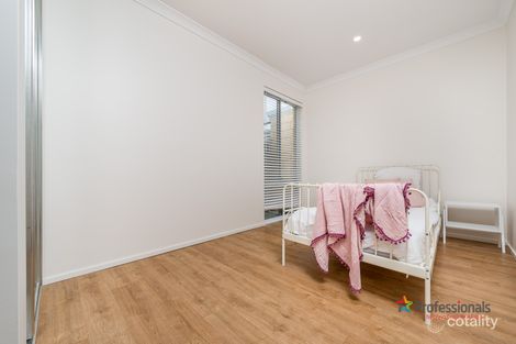 Property photo of 19 Needletail Avenue Alkimos WA 6038