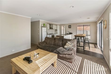 Property photo of 8/24 Manna Gum Drive Epsom VIC 3551