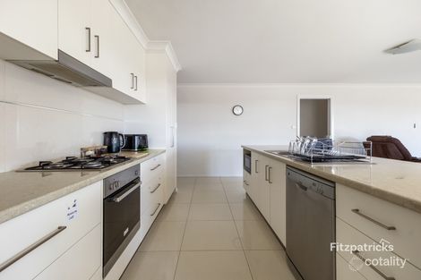 Property photo of 60 Kaloona Drive Bourkelands NSW 2650