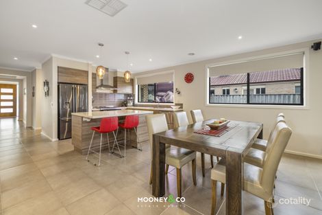 Property photo of 8 Dan Morgan Drive Cranbourne East VIC 3977