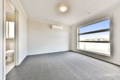 Property photo of 27 Sanderling Avenue Armstrong Creek VIC 3217