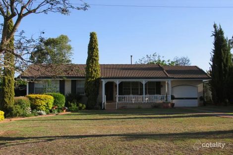 24 Bayley St, Pittsworth, QLD 4356