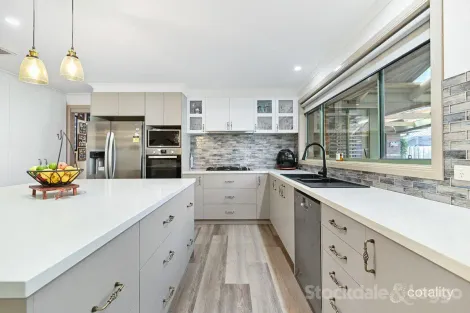 Property photo of 3 Yemaya Court Somerville VIC 3912