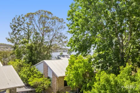 Property photo of 26 Haslemere Crescent Buttaba NSW 2283