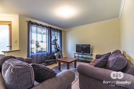 Property photo of 51 Barton Drive Australind WA 6233