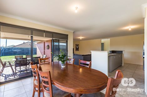 Property photo of 51 Barton Drive Australind WA 6233