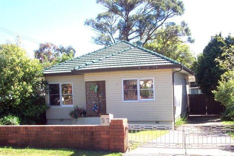 Property photo of 37 Lauma Avenue Greenacre NSW 2190