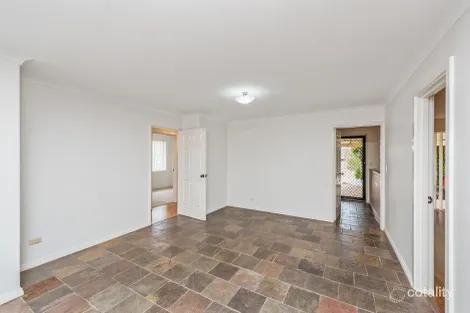 Property photo of 2 Dunlop Rise Kinross WA 6028