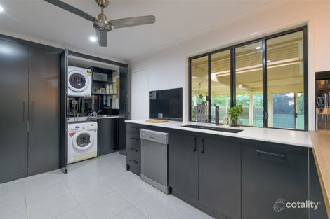 Property photo of 4 Kirrang Place Boyne Island QLD 4680