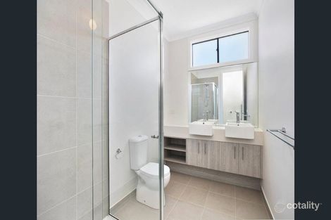 Property photo of 15 Point Boulevard Point Lonsdale VIC 3225