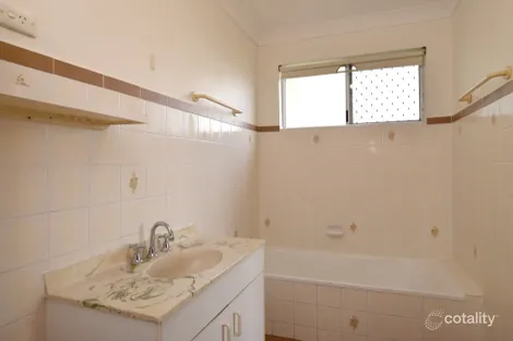 Property photo of 2/6 Fitzroy Avenue Clinton QLD 4680