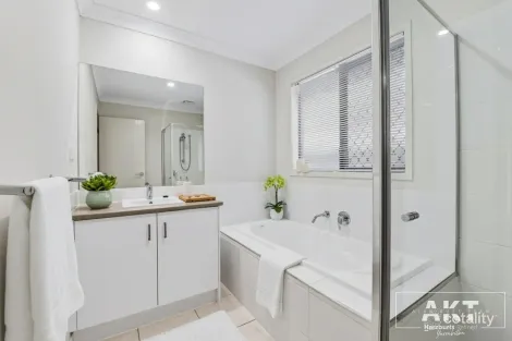 Property photo of 3 Splendour Circuit Yarrabilba QLD 4207