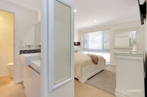Property photo of 112 Grove Road Lesmurdie WA 6076