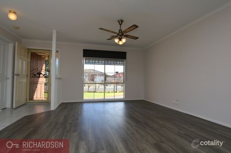 Property photo of 30 Rutman Close Werribee VIC 3030