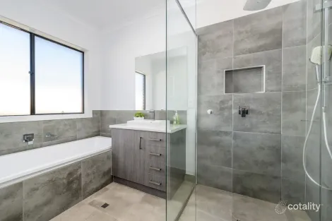 Property photo of 21 Sanctuary Drive Kialla VIC 3631