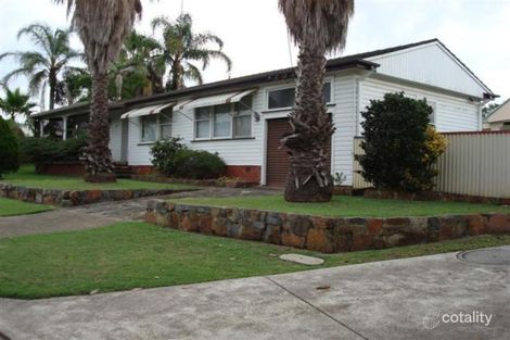 Property photo of 2 Hartzer Place Tarro NSW 2322