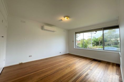 Property photo of 15 Donach Crescent Bundoora VIC 3083