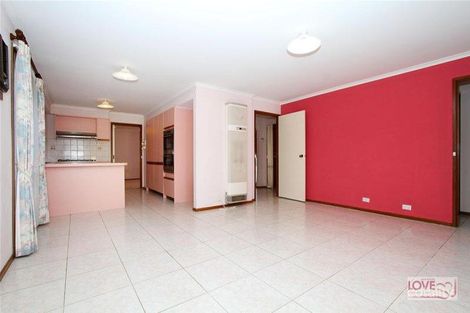 Property photo of 29 Prince Of Wales Avenue Mill Park VIC 3082