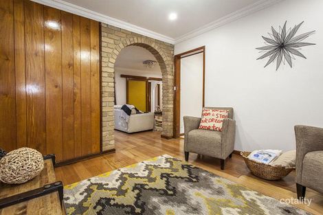 Property photo of 7 Pont Court Keysborough VIC 3173