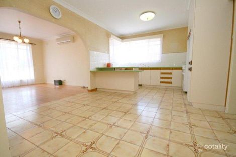 Property photo of 4 Leigh Street Werribee VIC 3030