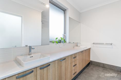 14 Westland Loop, Bullsbrook, WA 6084