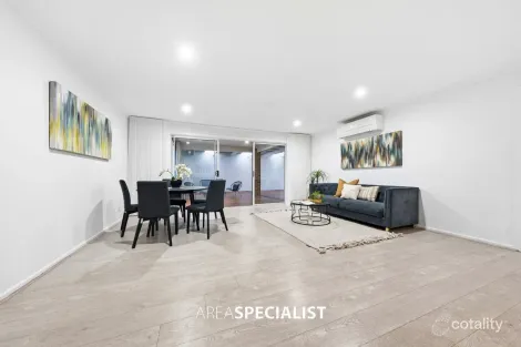 Property photo of 5 Alder Way Cranbourne VIC 3977