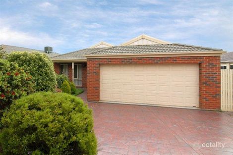13 Hooper Dr, Skye, VIC 3977