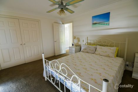 30 Fourth Ave, Raymond Island, VIC 3880