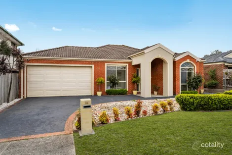 10 Stefans Ct, Skye, VIC 3977