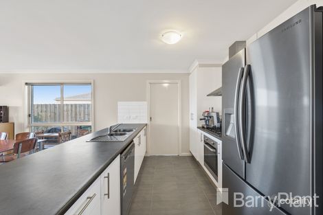 Property photo of 173 James Melrose Drive Brookfield VIC 3338