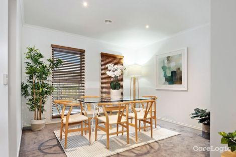 Property photo of 11 Claire Close Pakenham VIC 3810