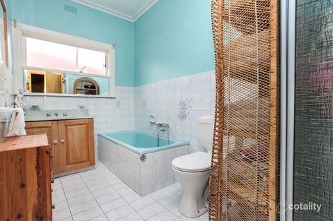 Property photo of 4 Day Street Sunshine West VIC 3020