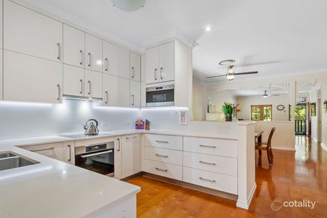Property photo of 7 Esmonde Place Coorparoo QLD 4151