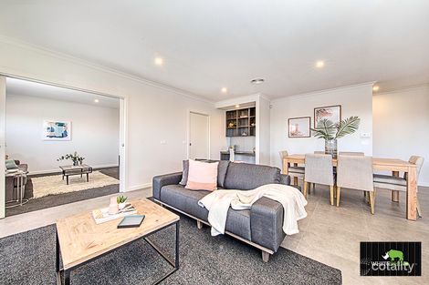 Property photo of 21 Zealie Bend Googong NSW 2620