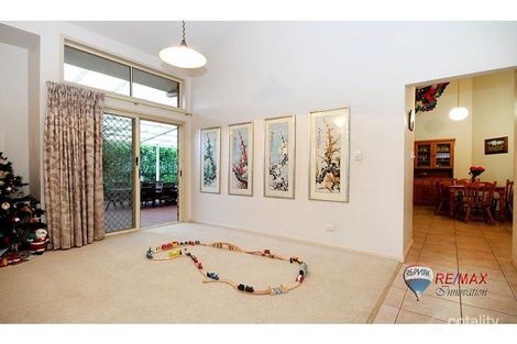 Property photo of 6 Cheviot Place Sinnamon Park QLD 4073
