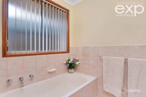 Property photo of 31 Summer Hill Court Wynn Vale SA 5127