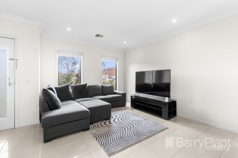 Property photo of 7 Rosette Crescent Keysborough VIC 3173