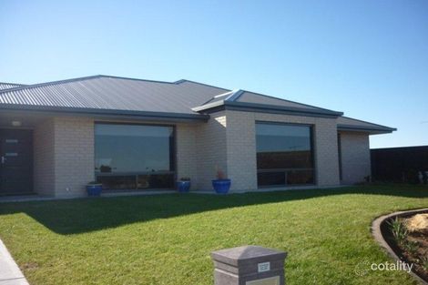 Property photo of 2 Emerald Drive Mount Gambier SA 5290