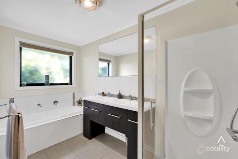 Property photo of 15 Skyline Avenue Grindelwald TAS 7277