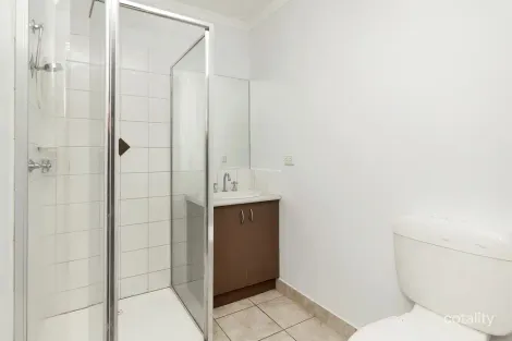 Property photo of 2/4 Harrier Street Werribee VIC 3030
