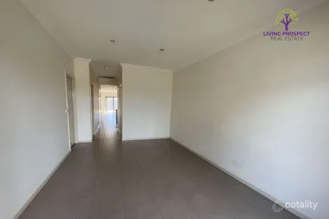 Property photo of 43A Greenleaf Circuit Tarneit VIC 3029