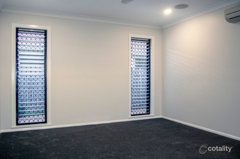 Property photo of 24 Waterfront Parade Idalia QLD 4811